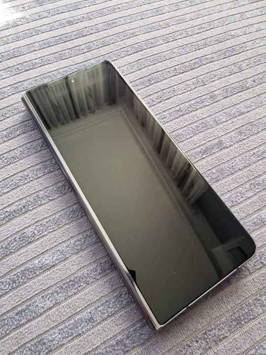 Samsung Galaxy Z Fold 5