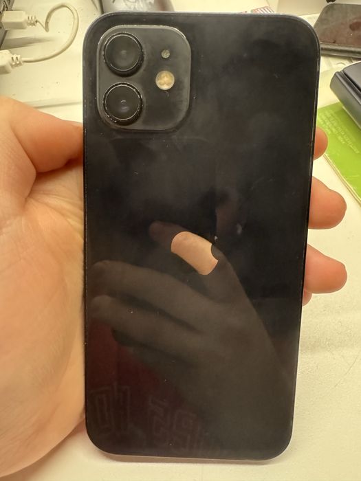 Iphone 12 64 gb folosit