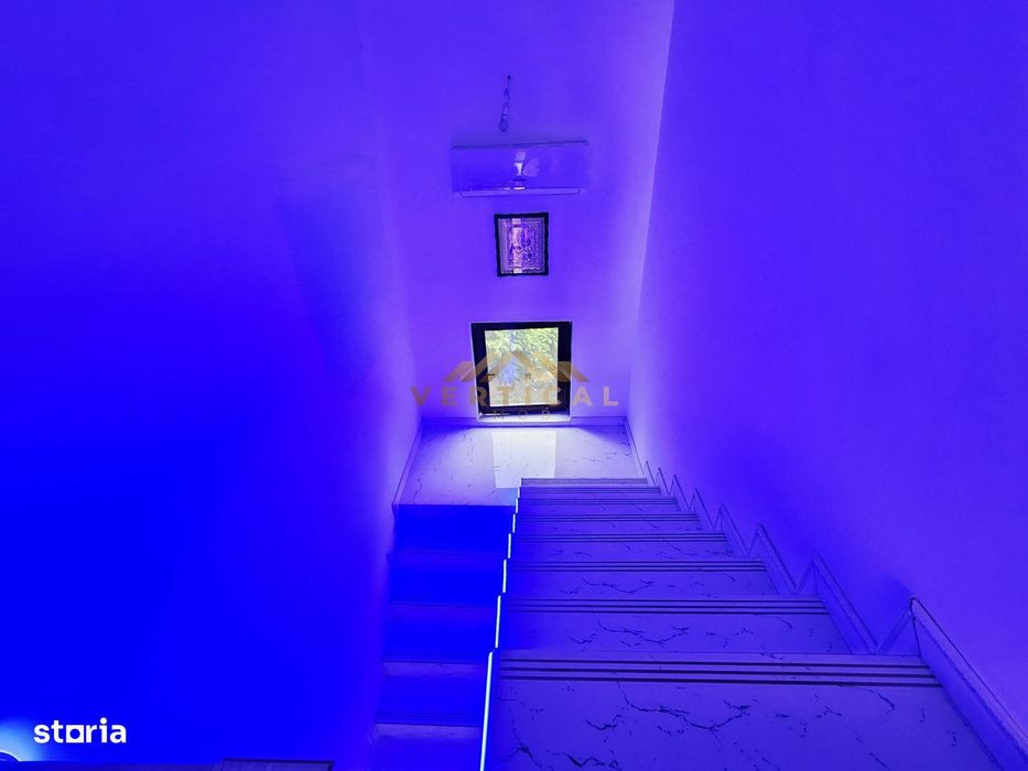 Vila 6 camere la intrare in Dobreni