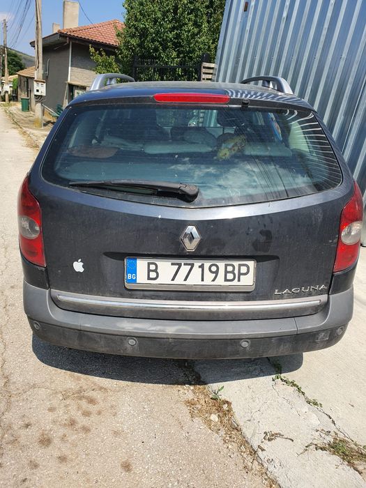 Продавам кола Renault laguna