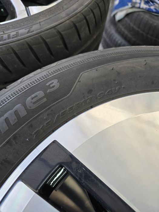 4 Броя 215/55/17 Hankook 2x6,8mm 2x5,5mm