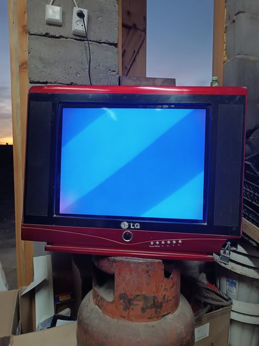 Продам телевизор по 5000