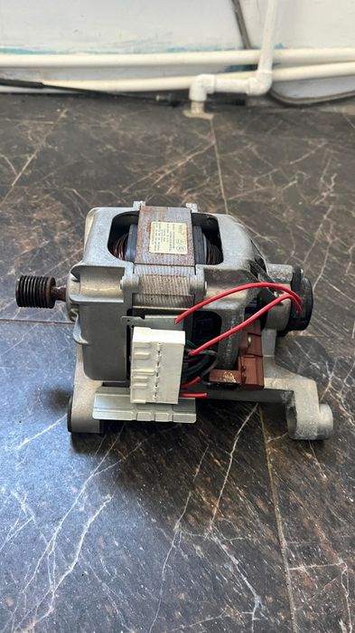 Продам Моторчик от стиральный машины