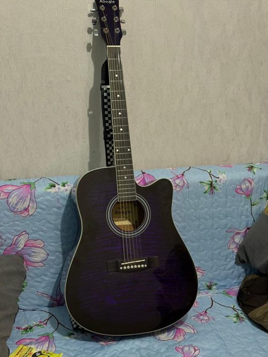 Аккустическая гитара