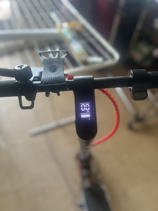 Trotineta decathlon md500e customizata