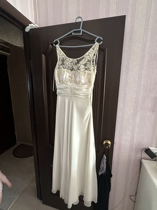 Платье вечернее новое