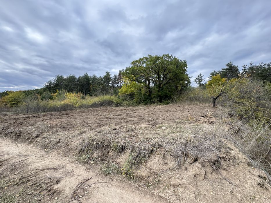 Продава се Парцел в Казанлък - 1800 кв.м за 22 €/кв.м - Снимка #1