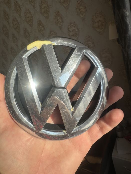 Эмблема передняя Volkswagen