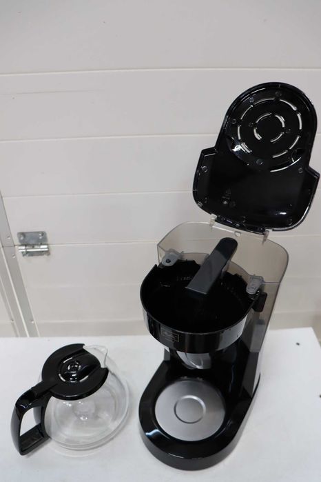 Шварц Кафемашина Melitta Easy, стъклена кана, капацитет 10 чаши 125мл