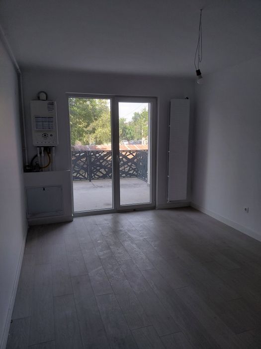 Vând apartament 2 camere în blocul White Tower Ploiesti