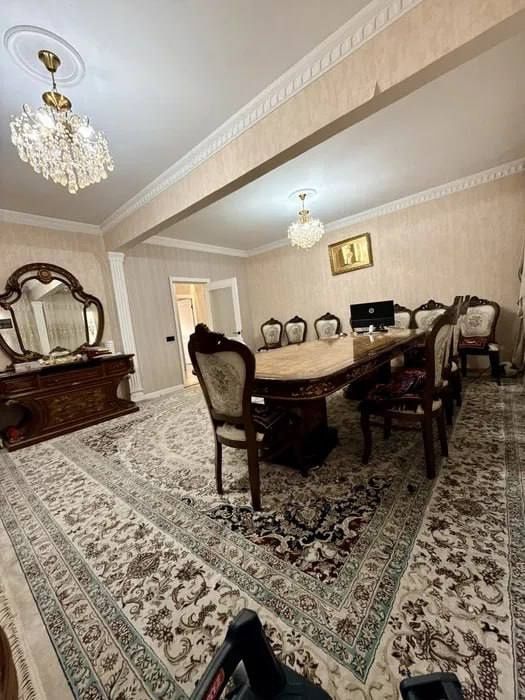 Караташь 4/4/5 не торец Площадь 95 рядом Беньков