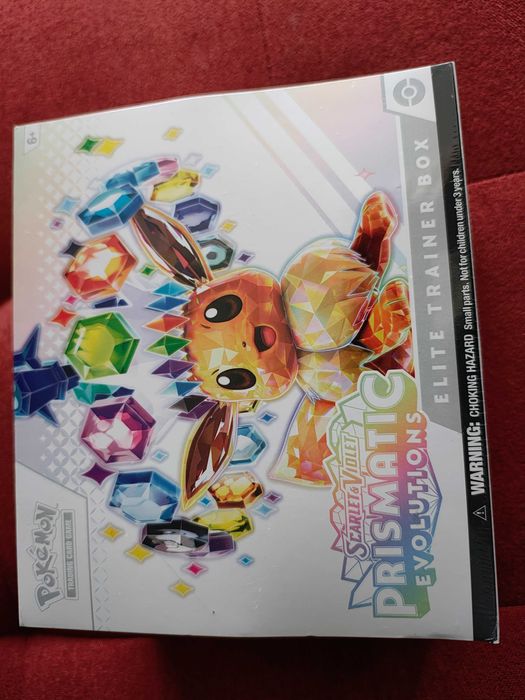 Pokemon TCG: Scarlet & Violet - Prismatic Evolutions Elite Trainer BOX