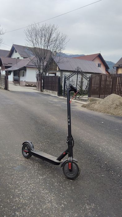Vând trotineta JRH autonomie 35