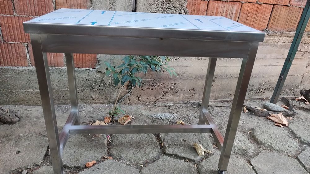 Masă de lucru inox nouă