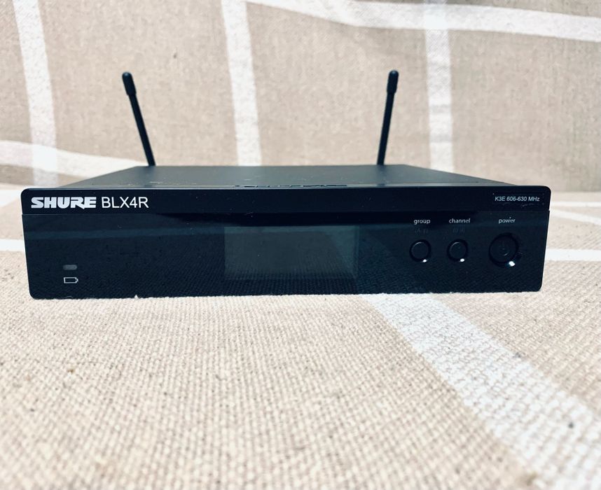 Sistem Wireless BLX+Cablu Shure WA304