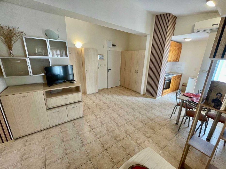 Продава се Тристаен апартамент в Свети Влас - 80 кв.м за 1149 €/кв.м - Снимка #3