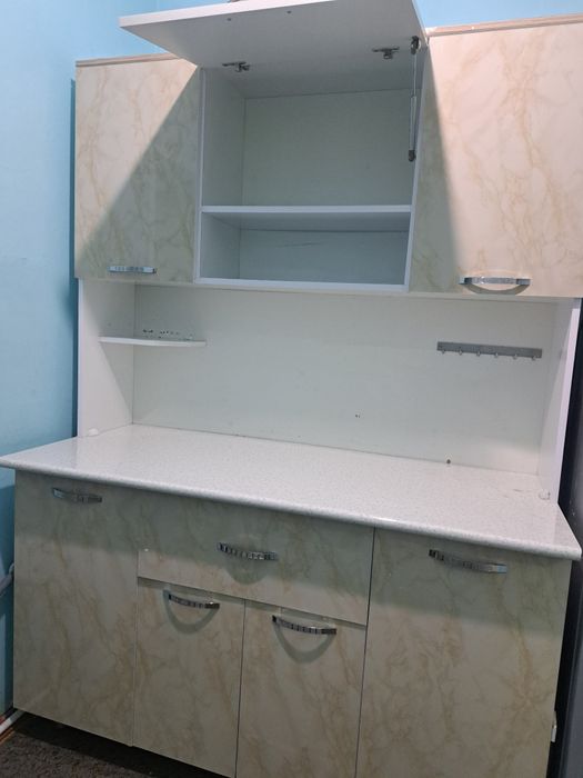 Oshxona garnitur 1.5m Oq Mramor + Tosh stol IDEAL