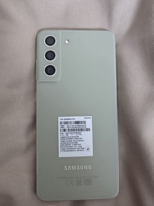 Продам телефон Samsung s 21 FE