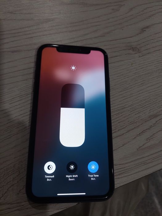 Продам айфон 11 64 г