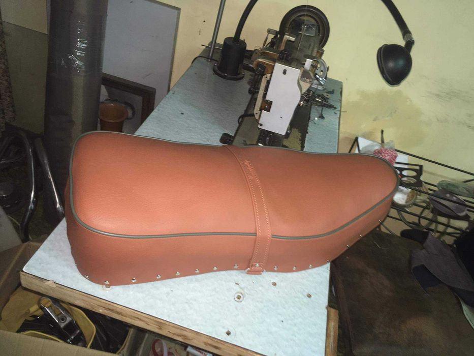 Освежаване на волани(претапициране),седалки за мотори и коли