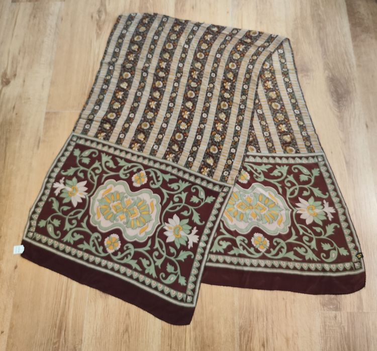 Eșarfă din mătase