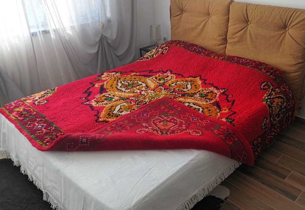 Ръчно тъкан 100% вълнен пъстър китеник с цветни мотиви 220х200см