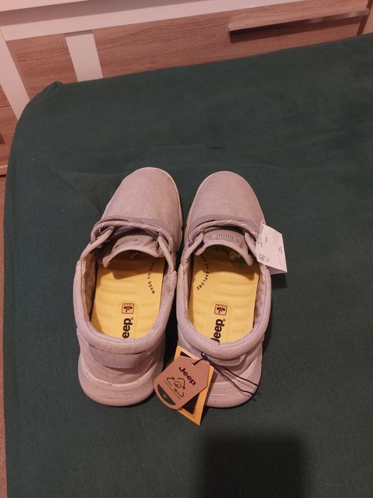 Adidași Jeep Originali