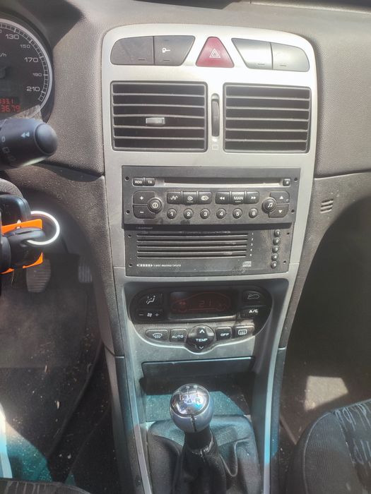 Пежо 307 1.6 бензин хечбек. Само на части