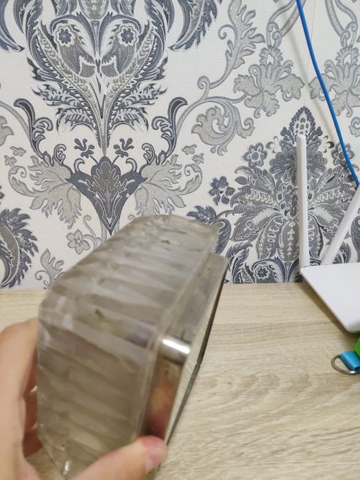 Продаю настольные часы Маяк