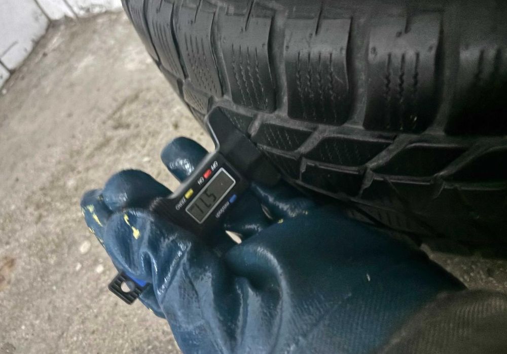 Jante Mini Cooper 6jx16h2 cu 195/60 R16 Bridgestone Blizzak