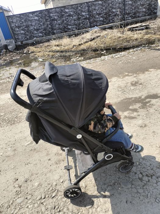 Каляска прогулочная