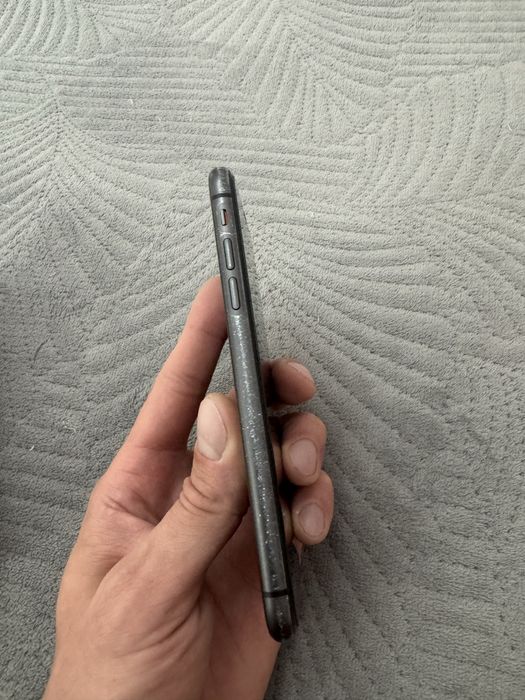 Iphone 11 с документами