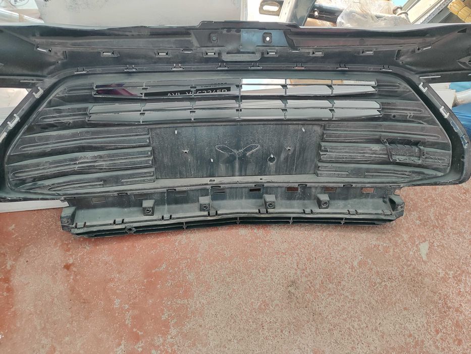 Передняя решётка от trackera