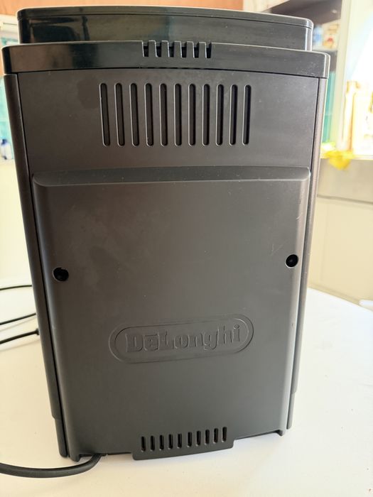Кофемашина De’Longhi Magnifica