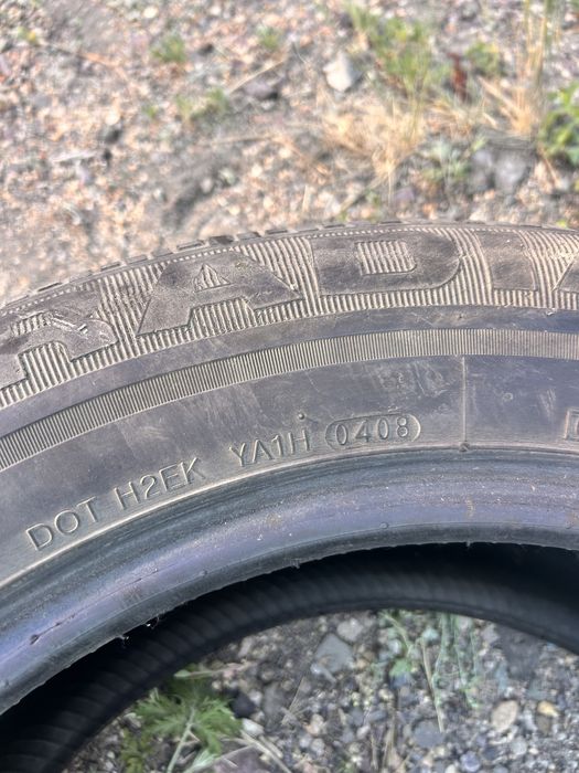 Продам 2 баллона KUMHO RADIAL 798 plus