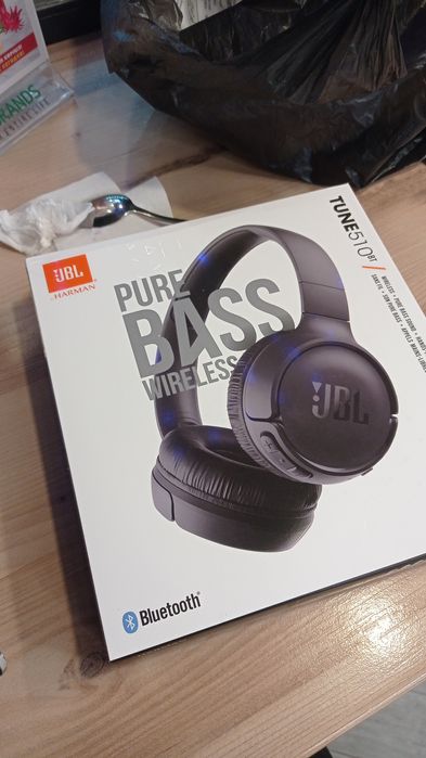 Без проводные наушники JBL