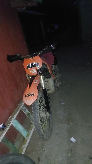 Vând cross 125cc 2t ktm
