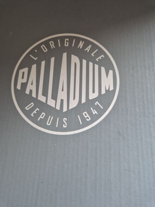 Зимни боти Palladium