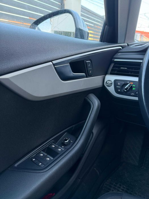 Audi A4 Limuzină 2016 | 2.0 TDI 150 CP