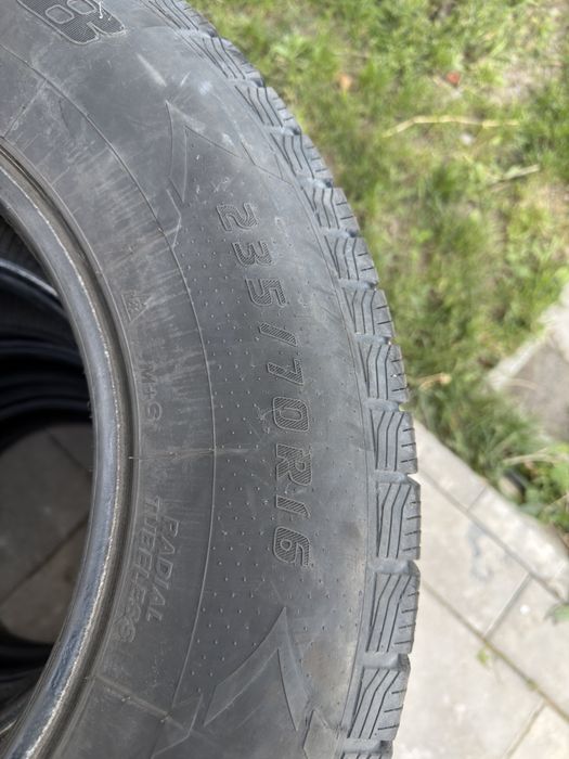Зимняя резина 235/70/16