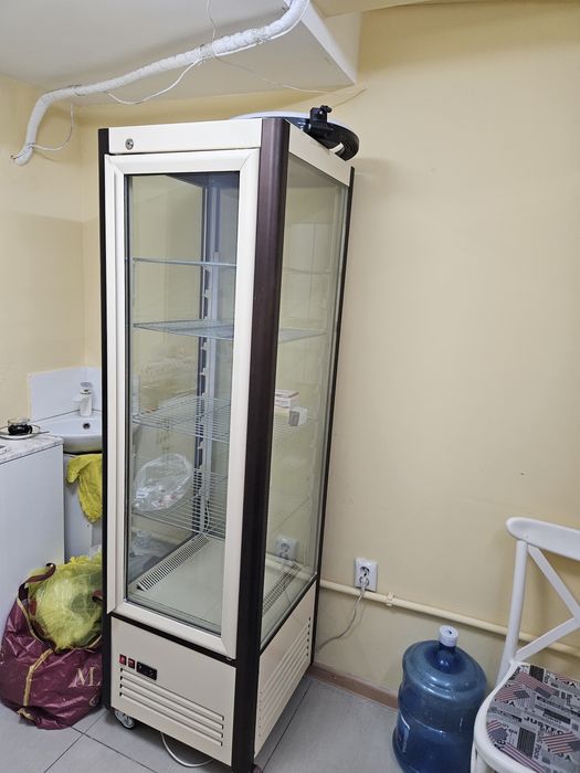 Кондитерский холодильник