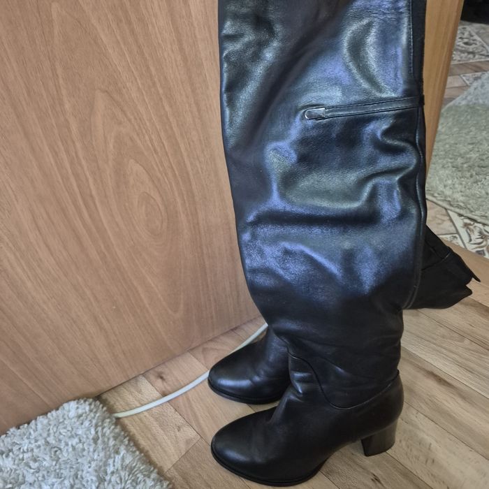 Продам  женские сапоги!