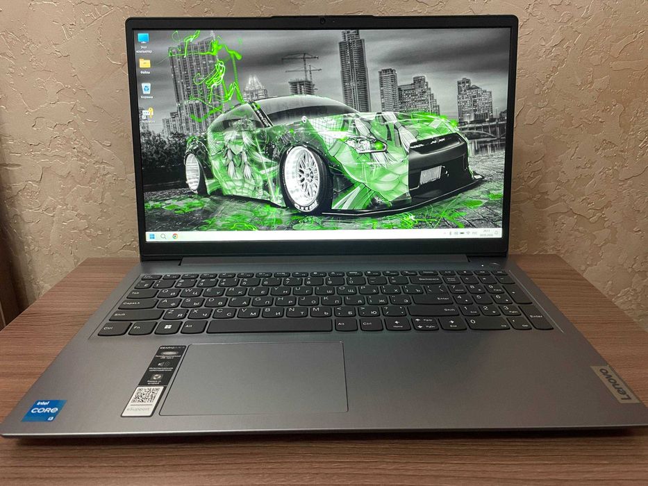 Lenovo ideapad 3 /Core i3-1215u/8Gb Ram/256Gb ssd/intel graphics/