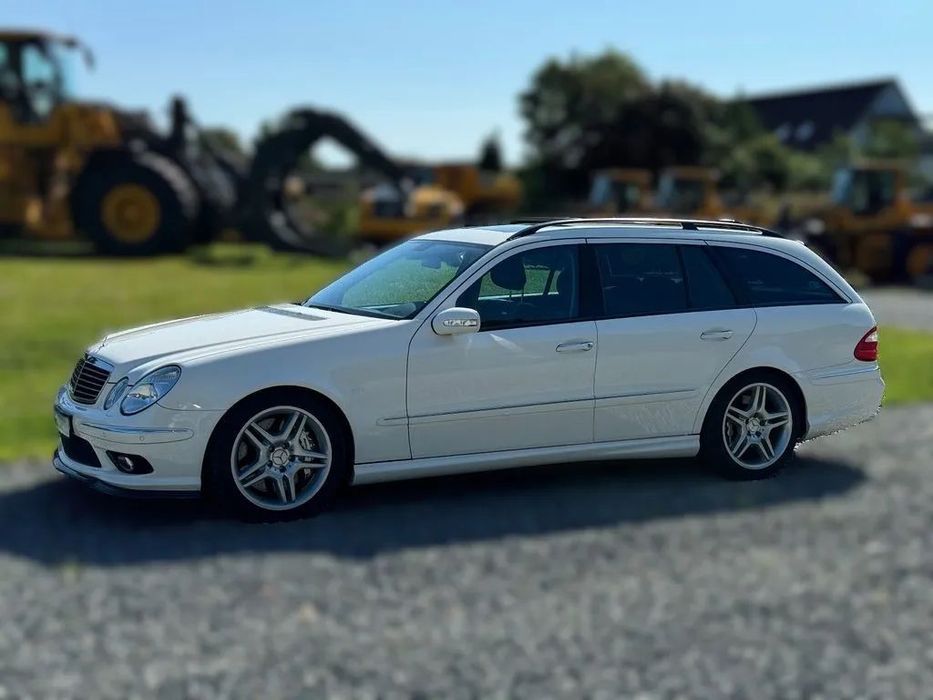 Dezmembrari / Dezmembrez MERCEDES BENZ E-CLASS W211