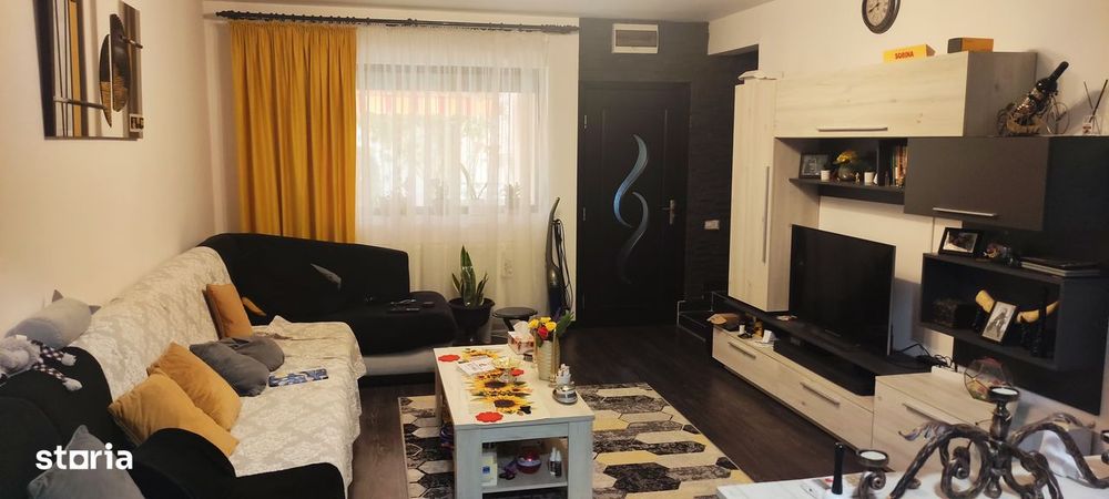 Vând casă eficientă energetic complet mobilată și utilată