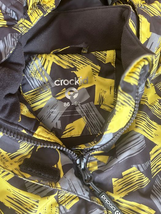 Детские комбинезоны и куртки