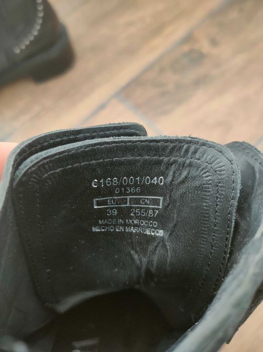 Кожени боти Zara.