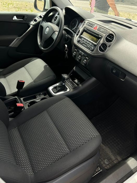 Vând VW Tiguan 2.0 TDI