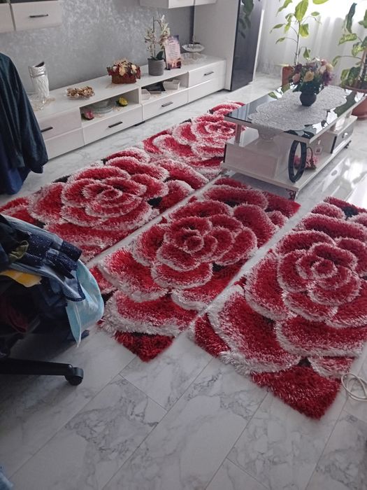Vând  3 covoare din mătase naturala 4 d