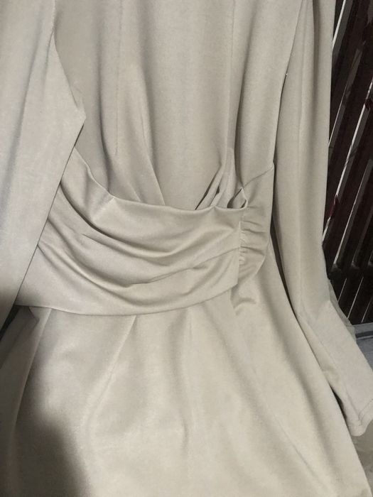 Rochita eleganta culoare crem